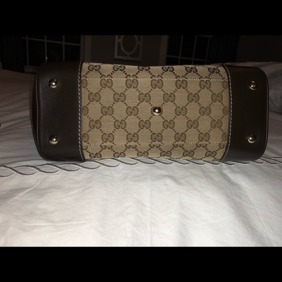 Authentic Gucci Tote - Picture 6 of 8